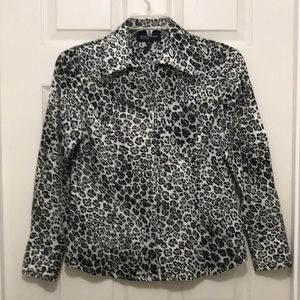 Chic Animal  print Jones New York Top. S. Bust 38”